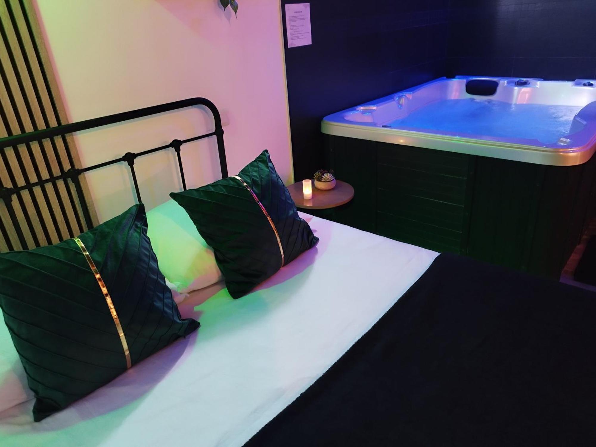 Autrement Spa Avelin エクステリア 写真